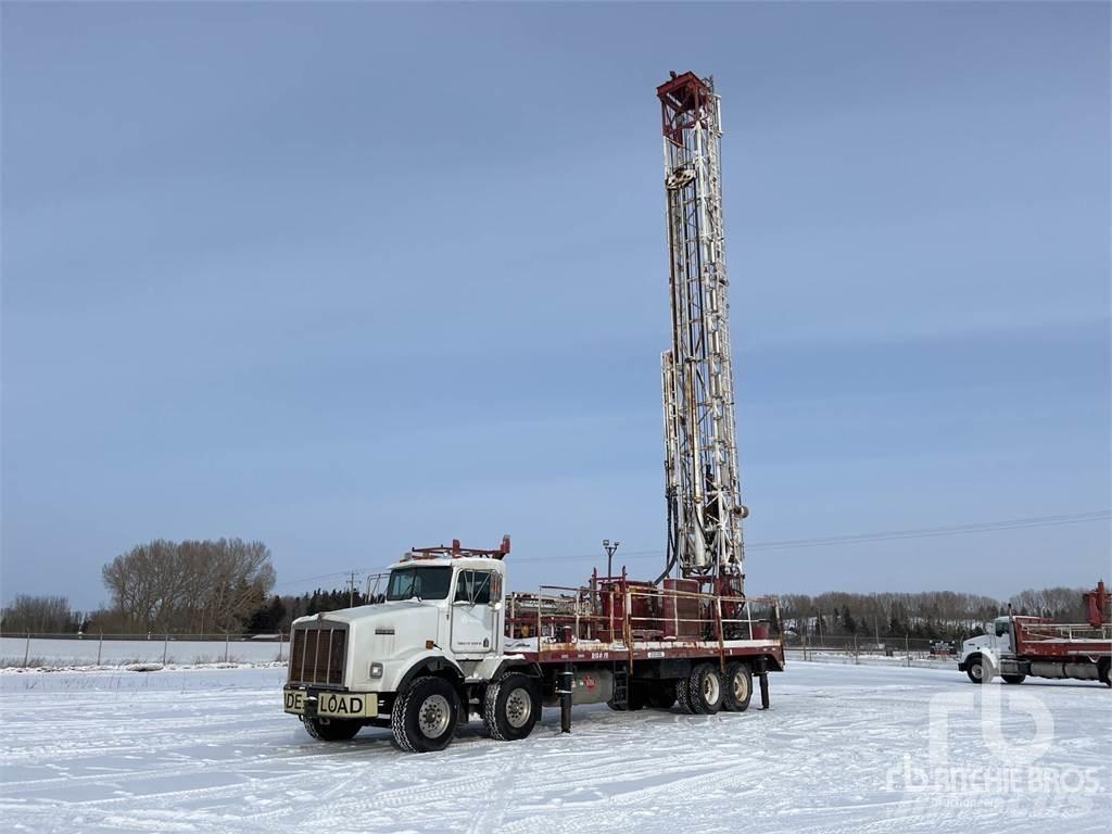 Kenworth T800 Digger Derricks trucks