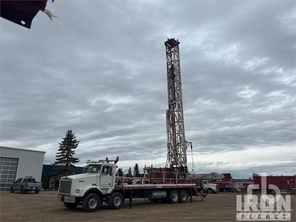 Kenworth T800 Digger Derricks trucks