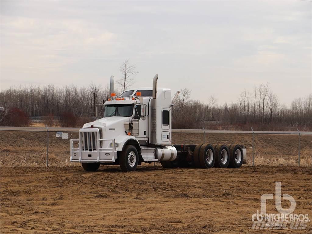 Kenworth T800 Cab & Chassis Trucks