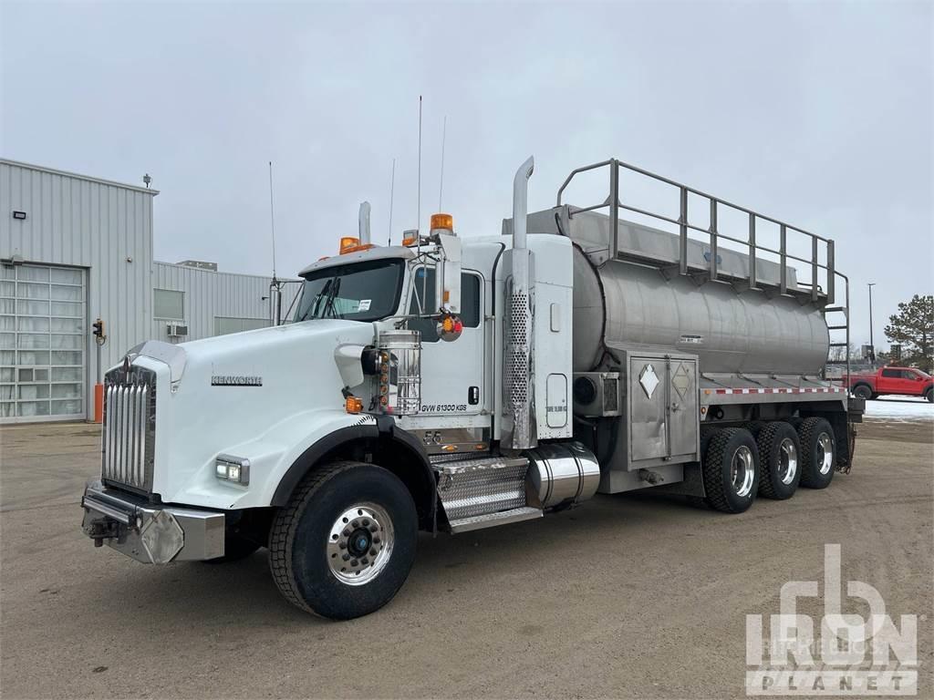 Kenworth T800 Tank Trucks