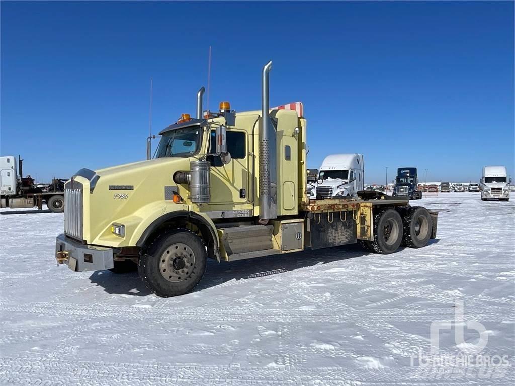 Kenworth T800 Conventional Trucks / Tractor Trucks