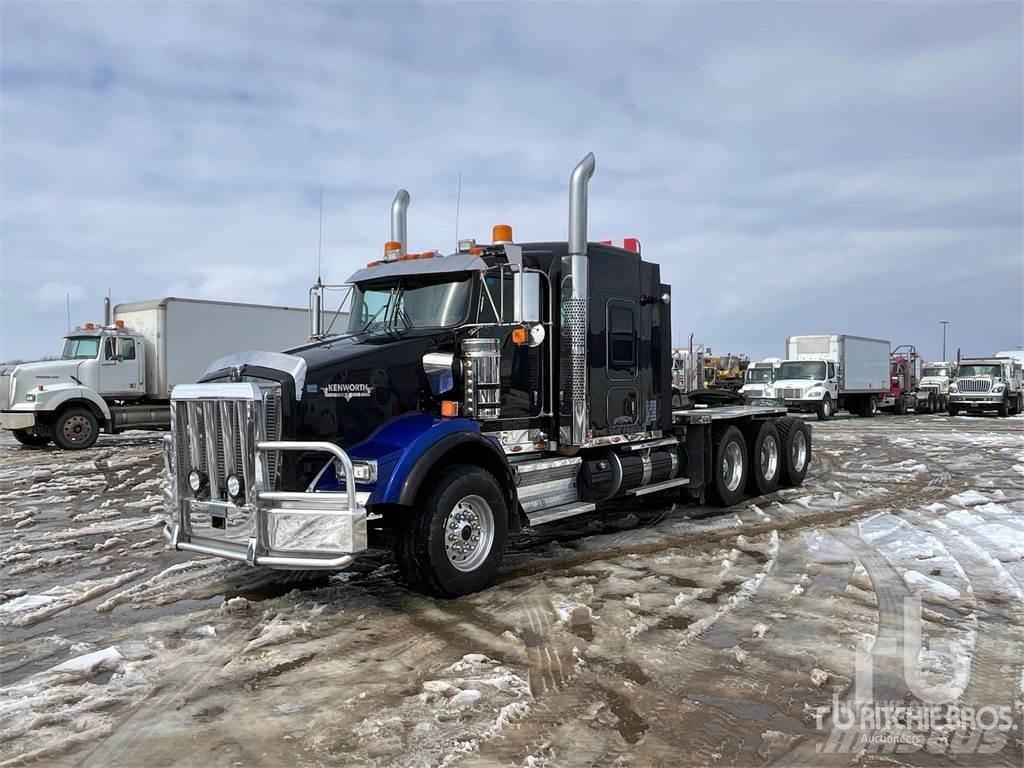 Kenworth T800 Conventional Trucks / Tractor Trucks