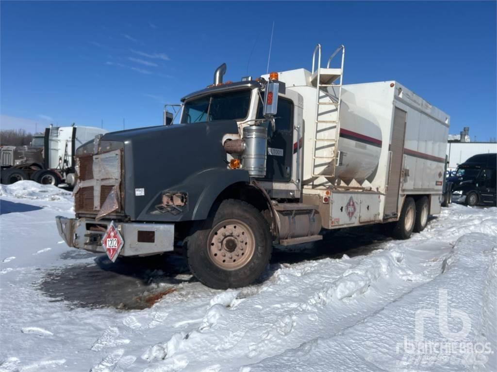 Kenworth T800 Tank Trucks