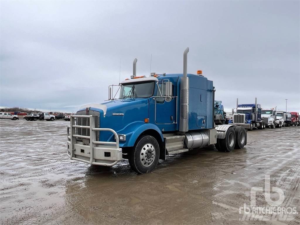 Kenworth T800 Conventional Trucks / Tractor Trucks
