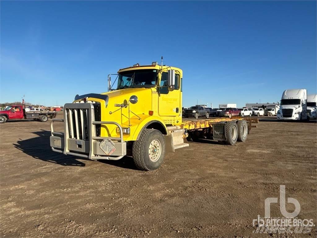 Kenworth T800 Cab & Chassis Trucks