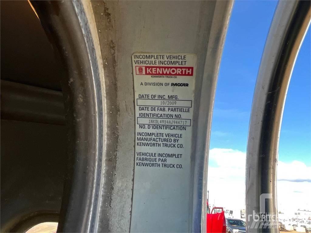 Kenworth T800 Cab & Chassis Trucks