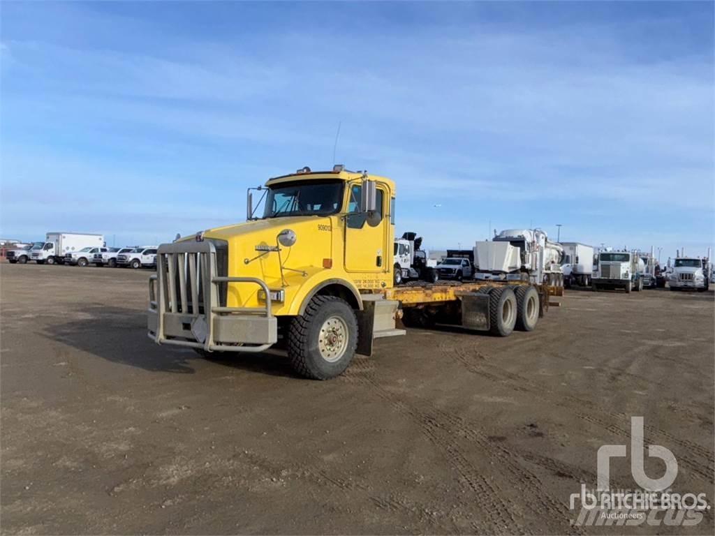 Kenworth T800 Cab & Chassis Trucks