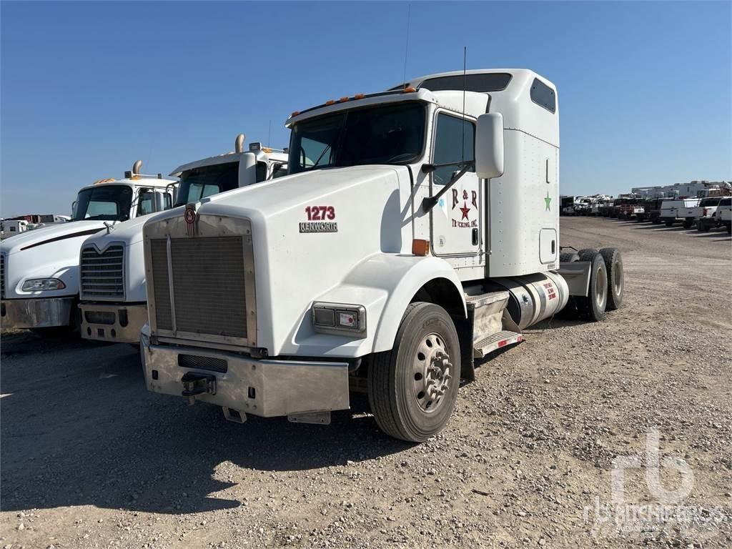 Kenworth T800 Conventional Trucks / Tractor Trucks