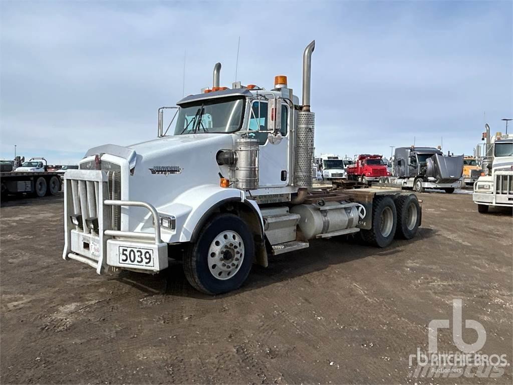 Kenworth T800 Conventional Trucks / Tractor Trucks