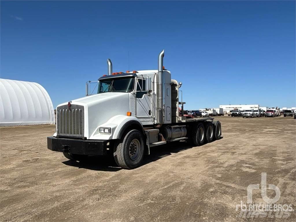 Kenworth T800 Conventional Trucks / Tractor Trucks
