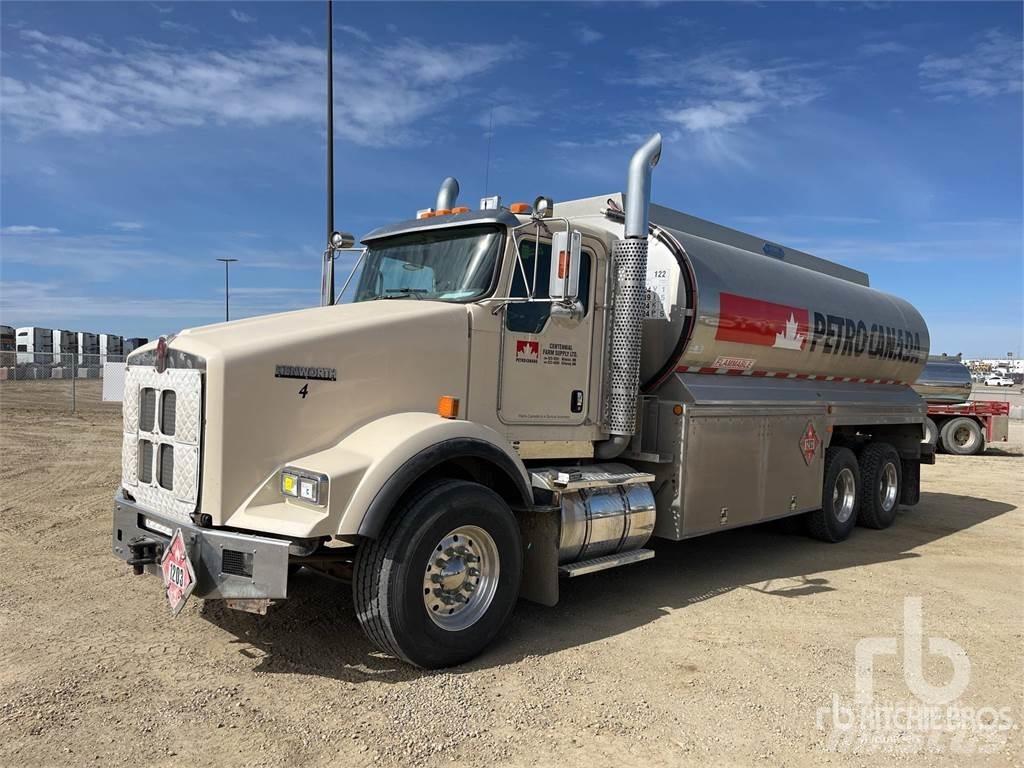 Kenworth T800 Tank Trucks