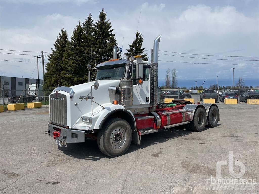 Kenworth T800 Conventional Trucks / Tractor Trucks