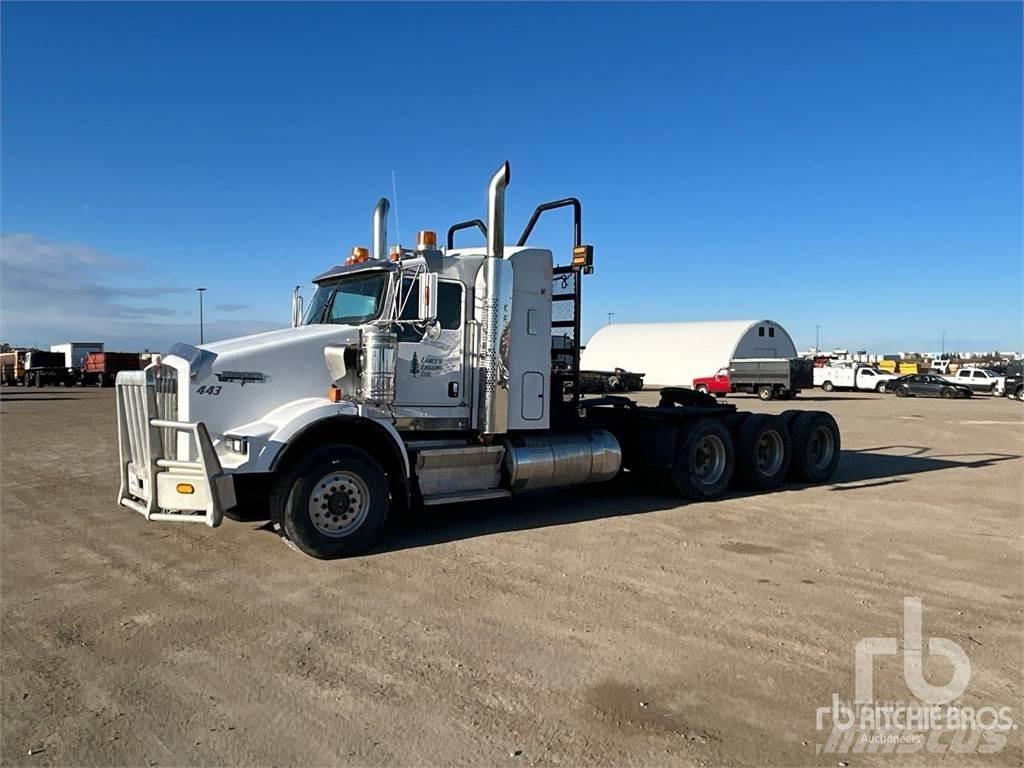 Kenworth T800 Conventional Trucks / Tractor Trucks
