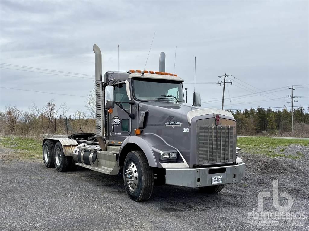 Kenworth T800 Conventional Trucks / Tractor Trucks