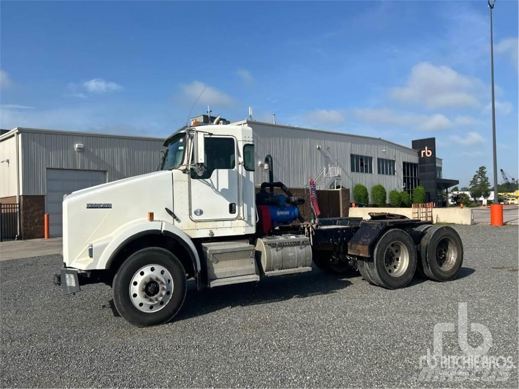Kenworth T800 Conventional Trucks / Tractor Trucks