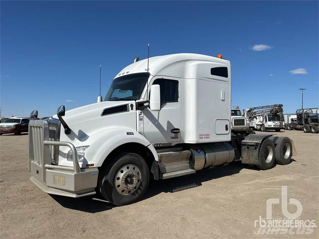 Kenworth T880 Conventional Trucks / Tractor Trucks
