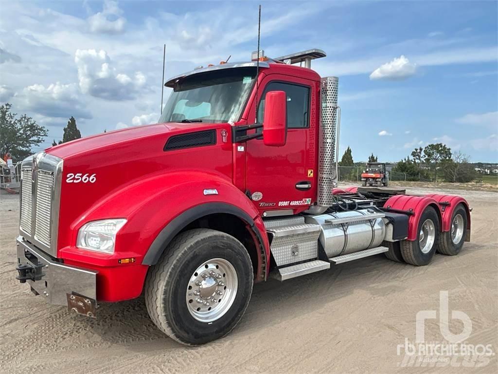 Kenworth T880 Conventional Trucks / Tractor Trucks