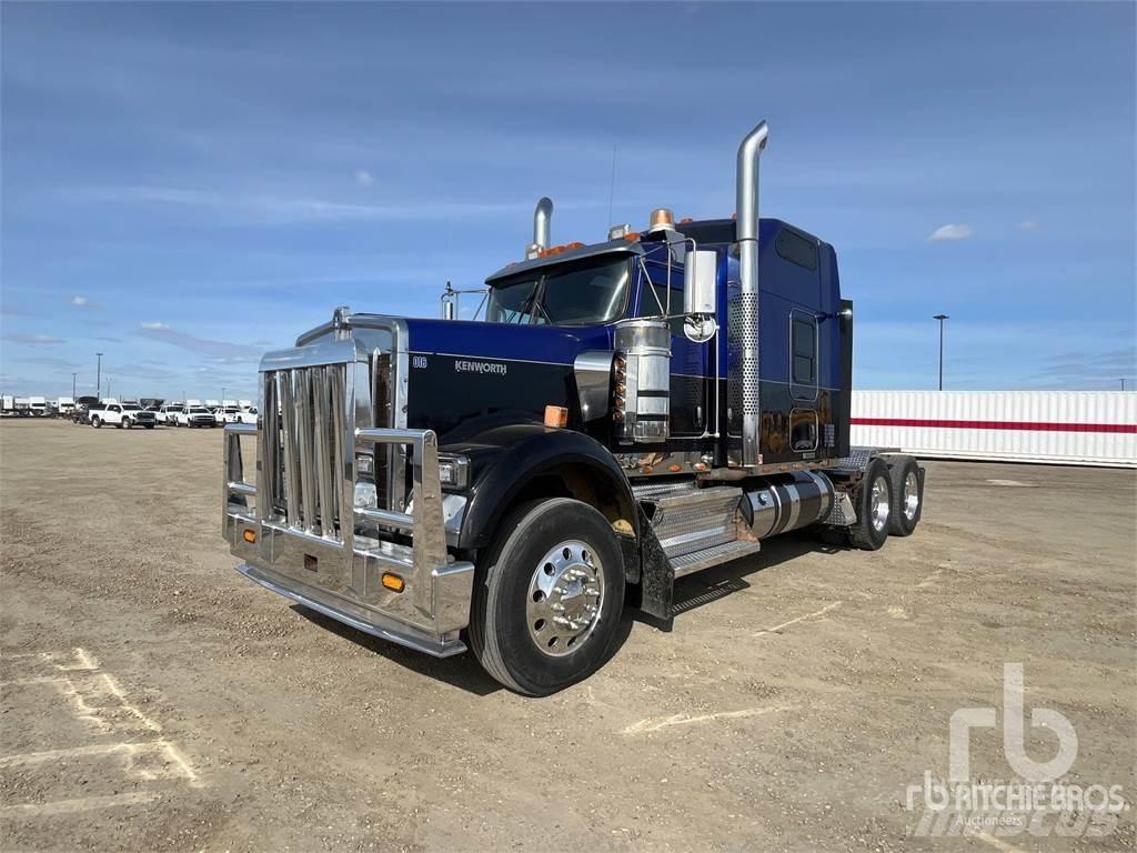 Kenworth W900 Conventional Trucks / Tractor Trucks