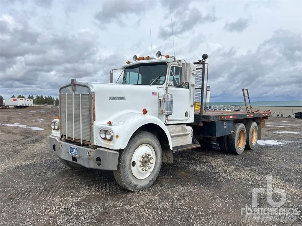 Kenworth W900 Flatbed Trucks