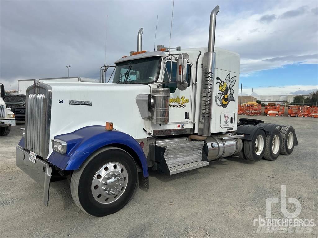 Kenworth W900 Conventional Trucks / Tractor Trucks