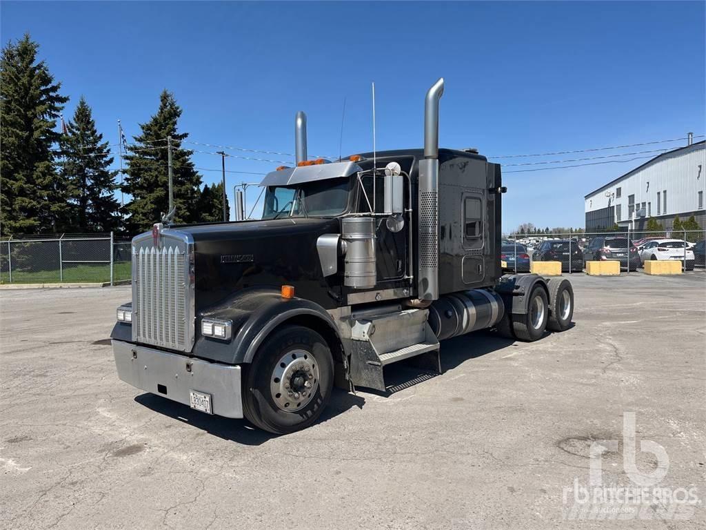 Kenworth W900 Conventional Trucks / Tractor Trucks