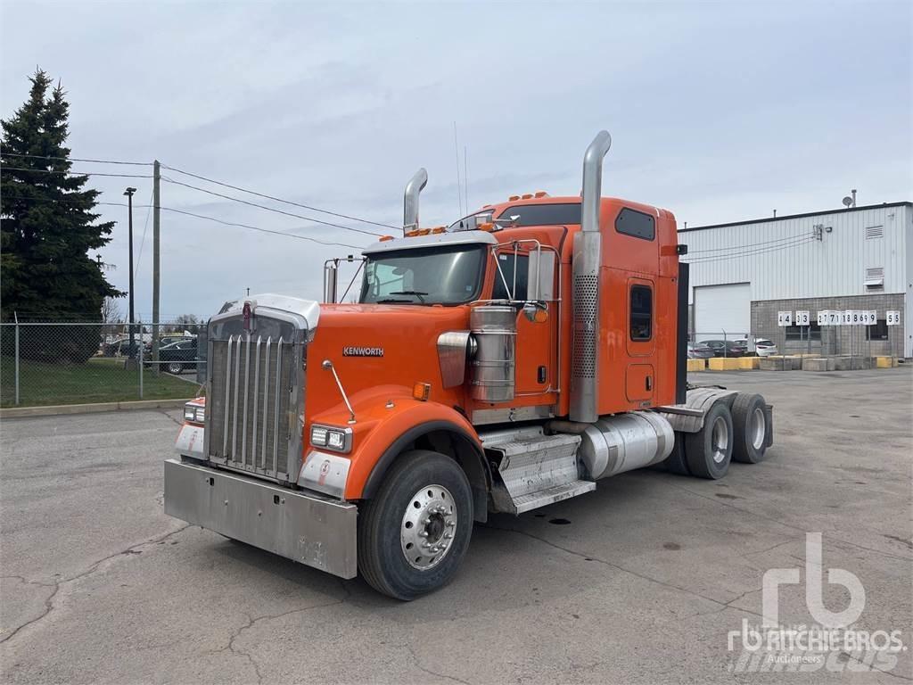 Kenworth W900 Conventional Trucks / Tractor Trucks