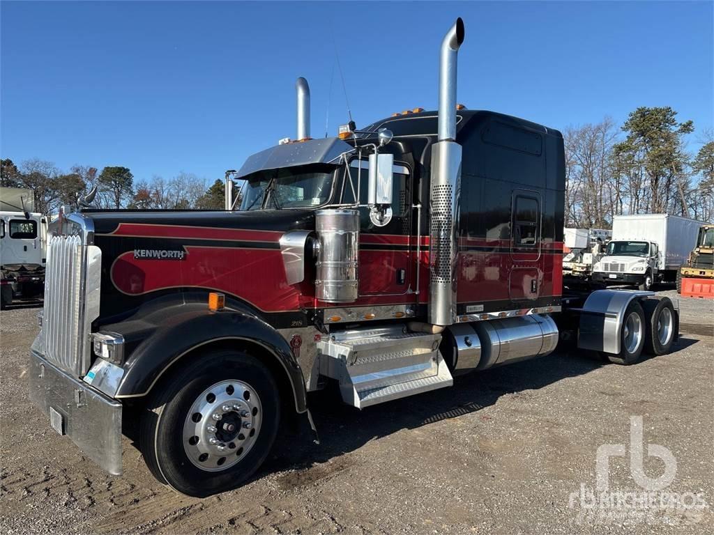 Kenworth W900 Conventional Trucks / Tractor Trucks