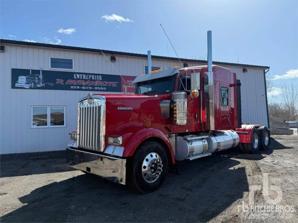 Kenworth W900 Conventional Trucks / Tractor Trucks