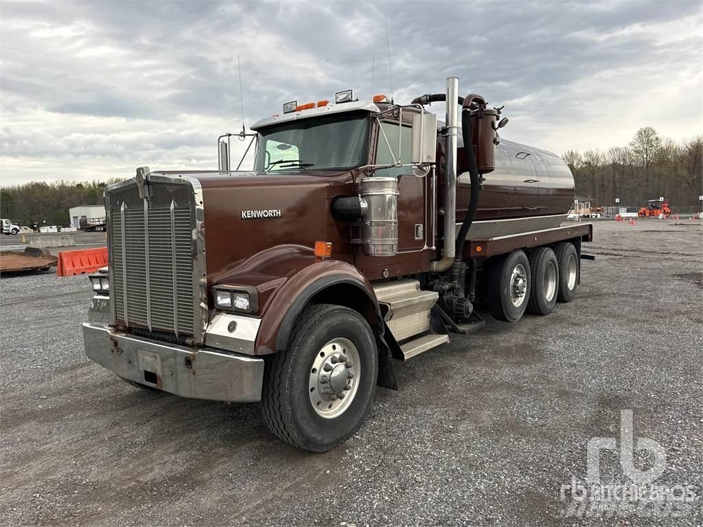 Kenworth W900B Tank Trucks