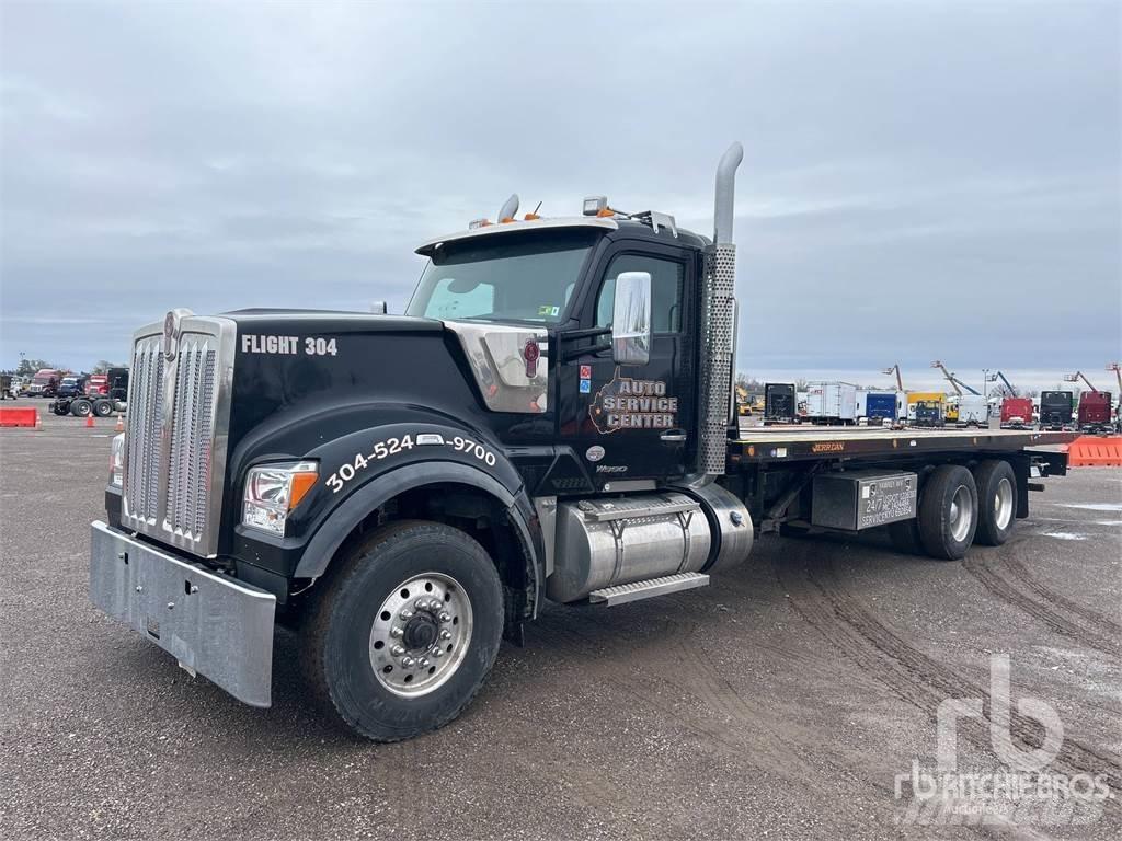 Kenworth W990 Tow Trucks / Wreckers