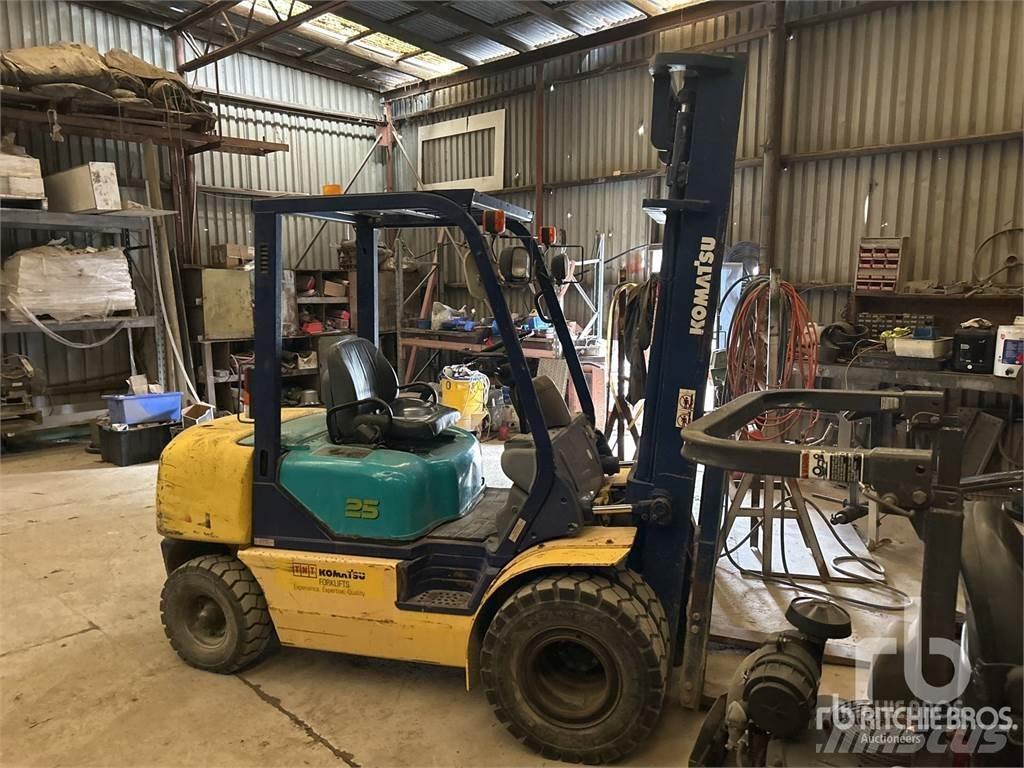 Komatsu FG25T12 Diesel Forklifts