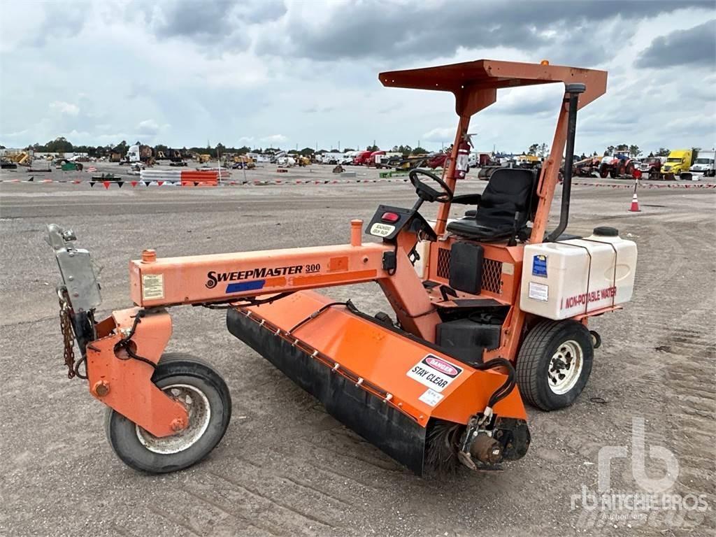 Lay-Mor SM300 Indoor sweepers