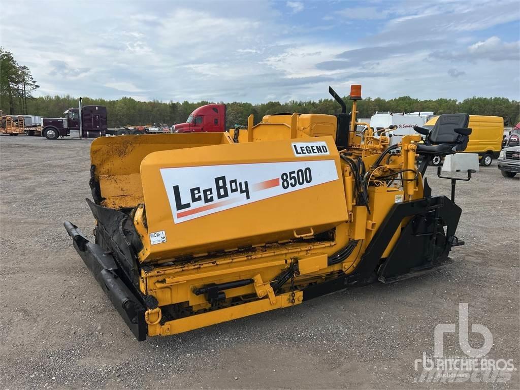 LeeBoy L8500 Asphalt pavers