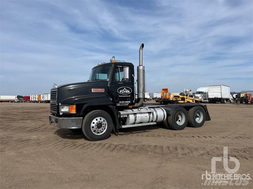 Mack CH613 Conventional Trucks / Tractor Trucks