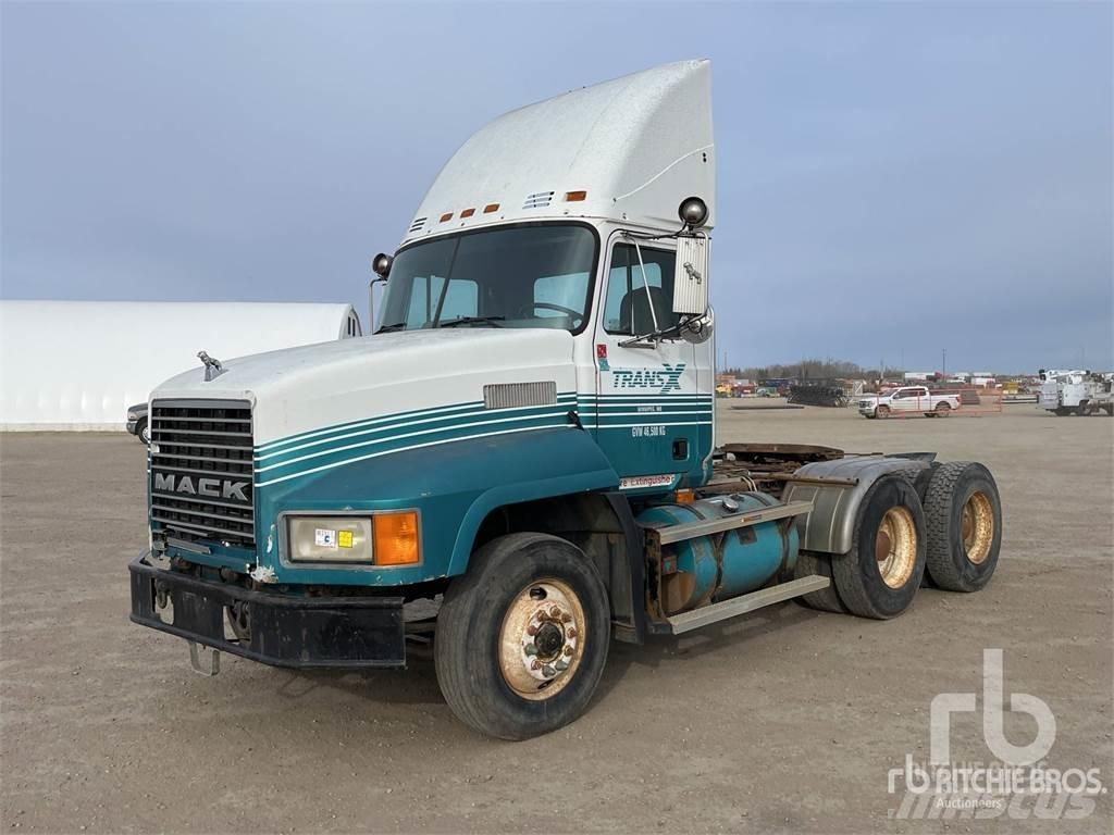 Mack CH613 Conventional Trucks / Tractor Trucks