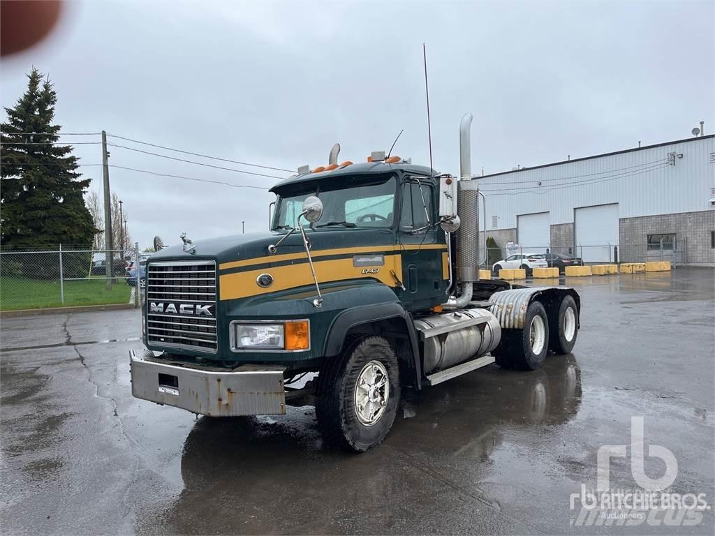 Mack CL713 Conventional Trucks / Tractor Trucks