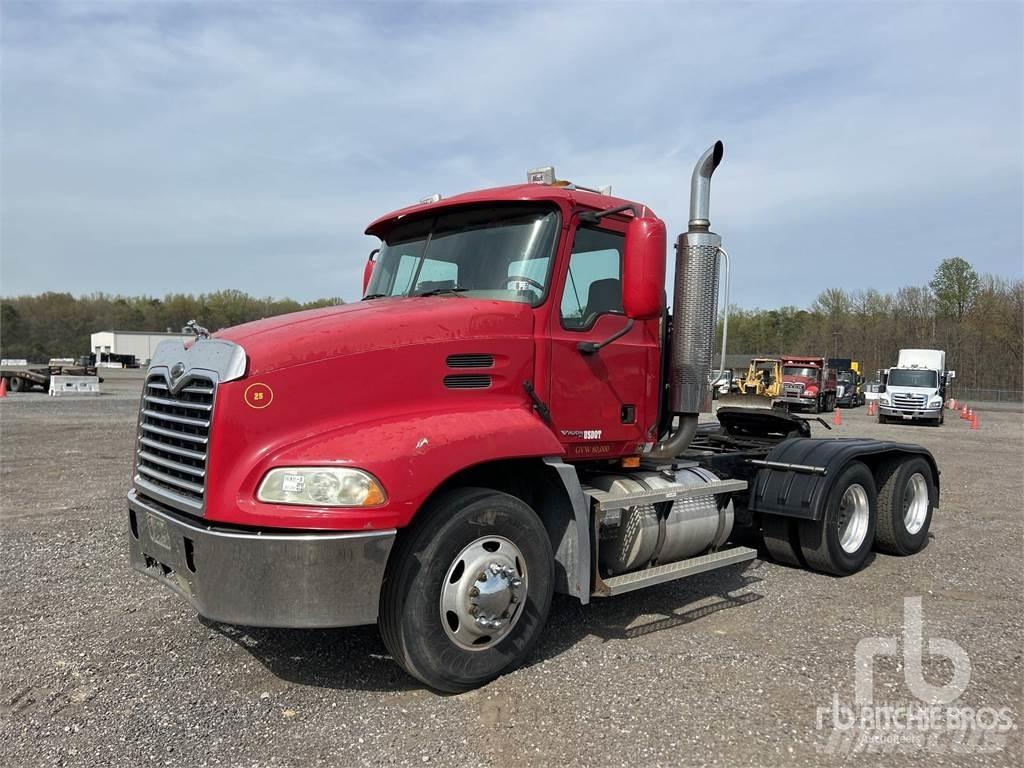 Mack CX613 Conventional Trucks / Tractor Trucks