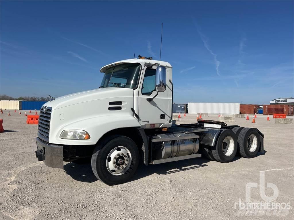 Mack CX613 Conventional Trucks / Tractor Trucks