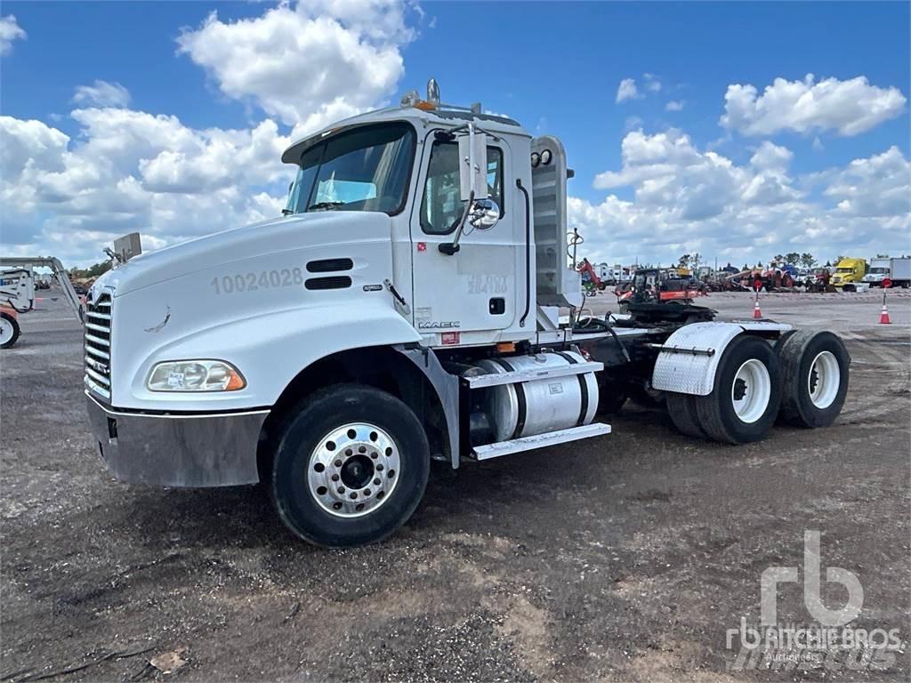 Mack CXP613 Conventional Trucks / Tractor Trucks