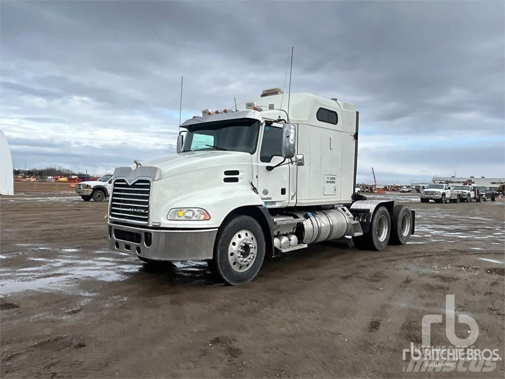 Mack CXU613 Conventional Trucks / Tractor Trucks