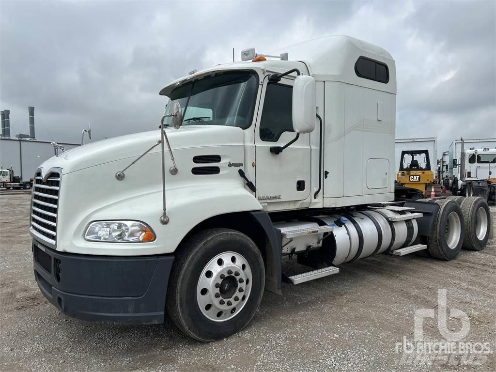 Mack CXU613 Conventional Trucks / Tractor Trucks