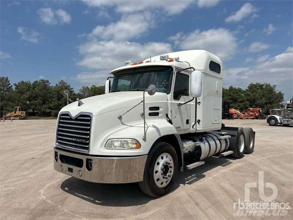 Mack CXU613 Conventional Trucks / Tractor Trucks
