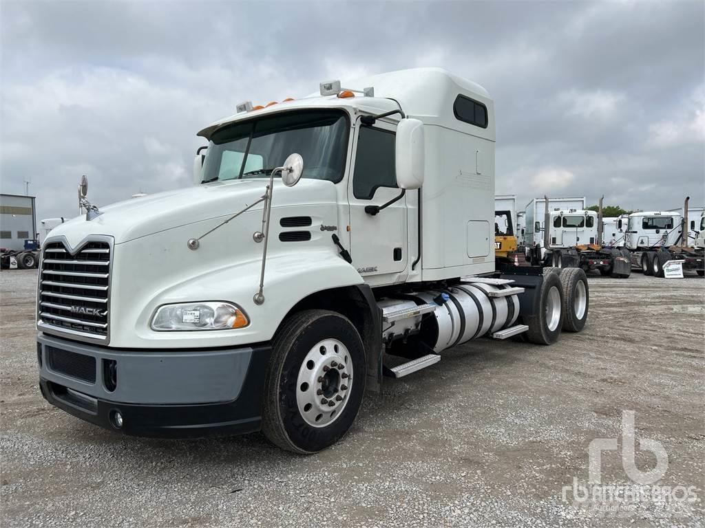 Mack CXU613 Conventional Trucks / Tractor Trucks