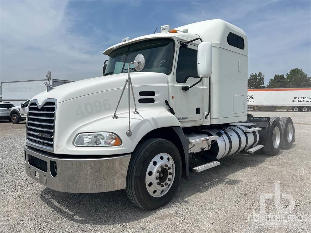 Mack CXU613 Conventional Trucks / Tractor Trucks