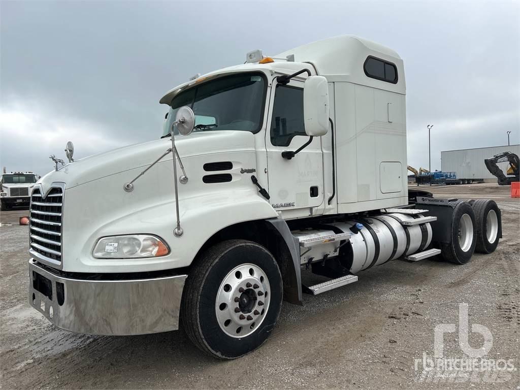Mack CXU613 Conventional Trucks / Tractor Trucks