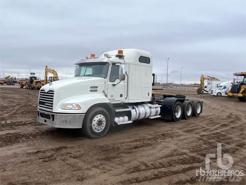 Mack CXU614 Conventional Trucks / Tractor Trucks