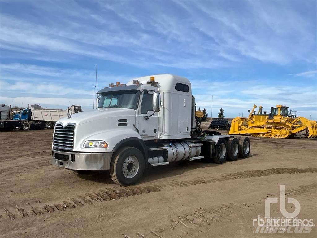 Mack CXU614 Conventional Trucks / Tractor Trucks