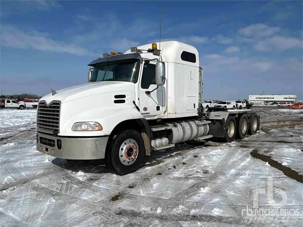 Mack CXU614 Conventional Trucks / Tractor Trucks