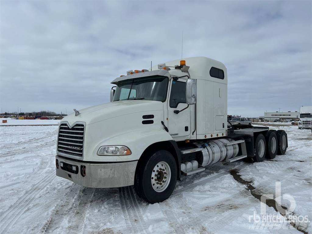 Mack CXU614 Conventional Trucks / Tractor Trucks