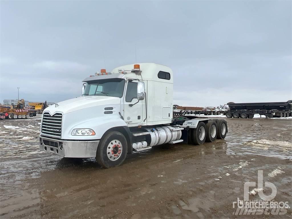Mack CXU614 Conventional Trucks / Tractor Trucks
